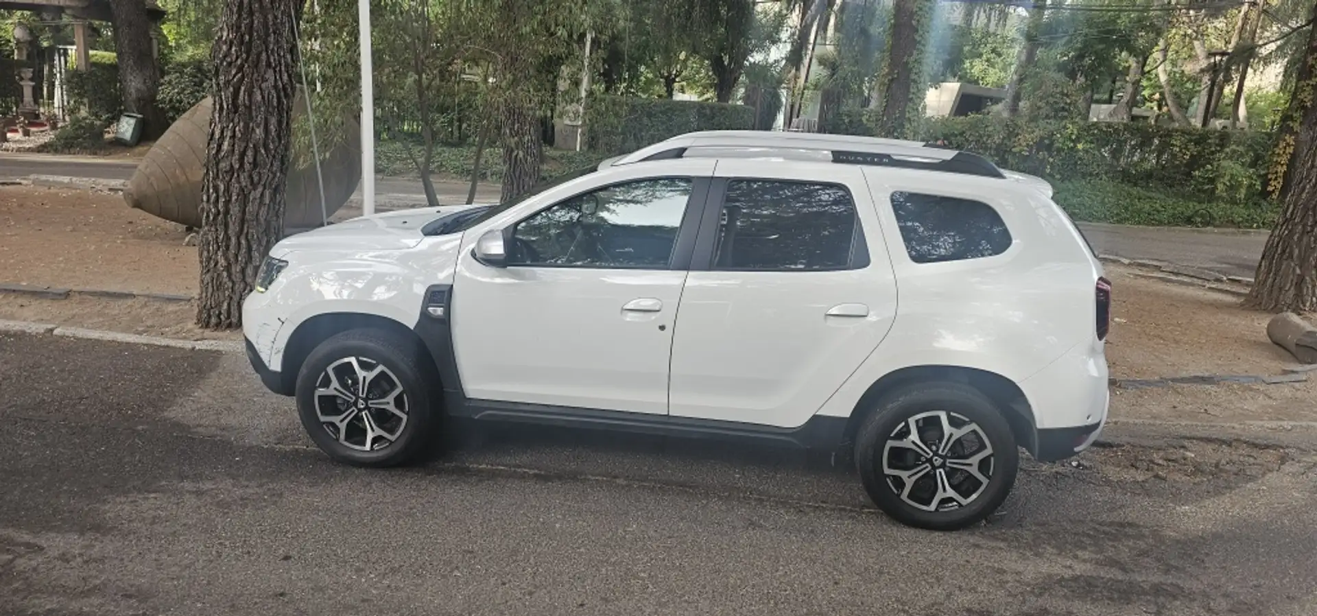 Dacia Duster 1.6 GLP Essential 4x2 84kW Blanc - 2