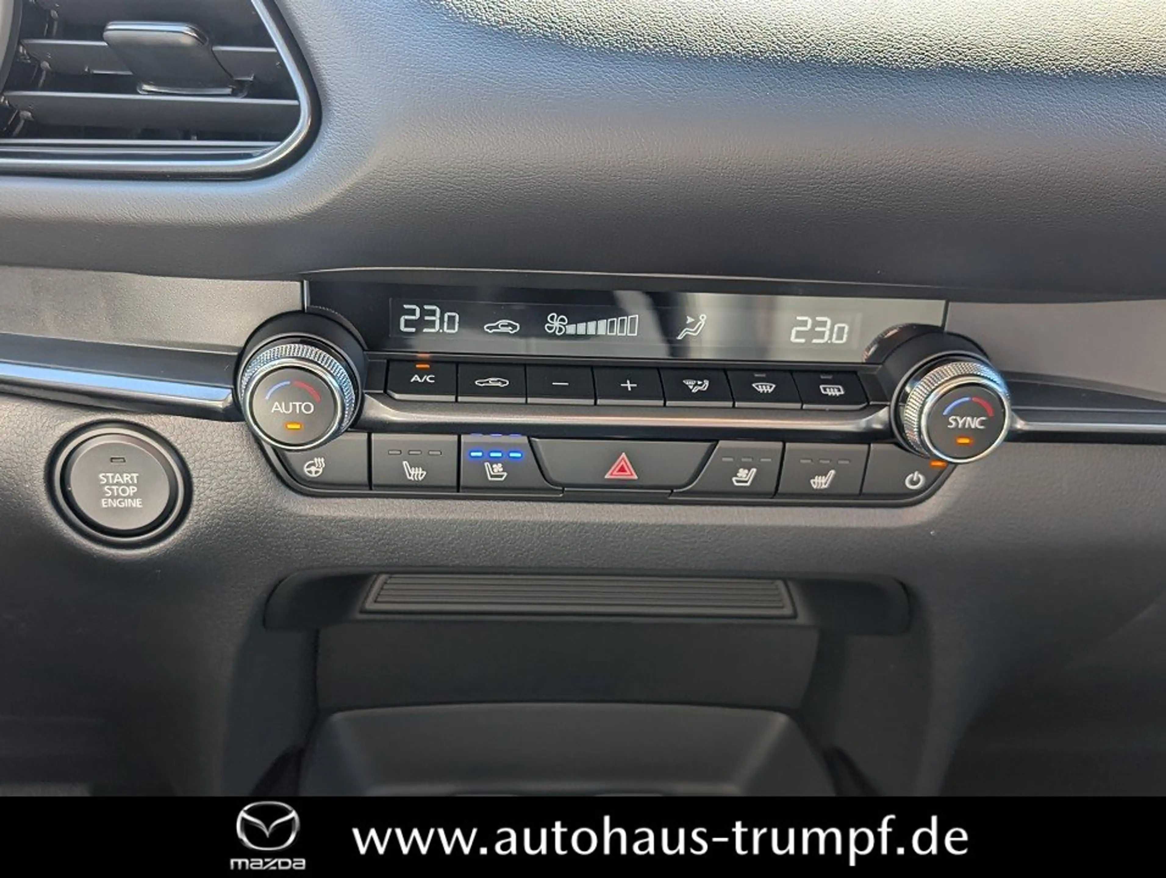 Mazda 2 027 Mazda CX-30 5WGN 2.5L e-SKYACTIV G 140ps 6AT F — photo 14