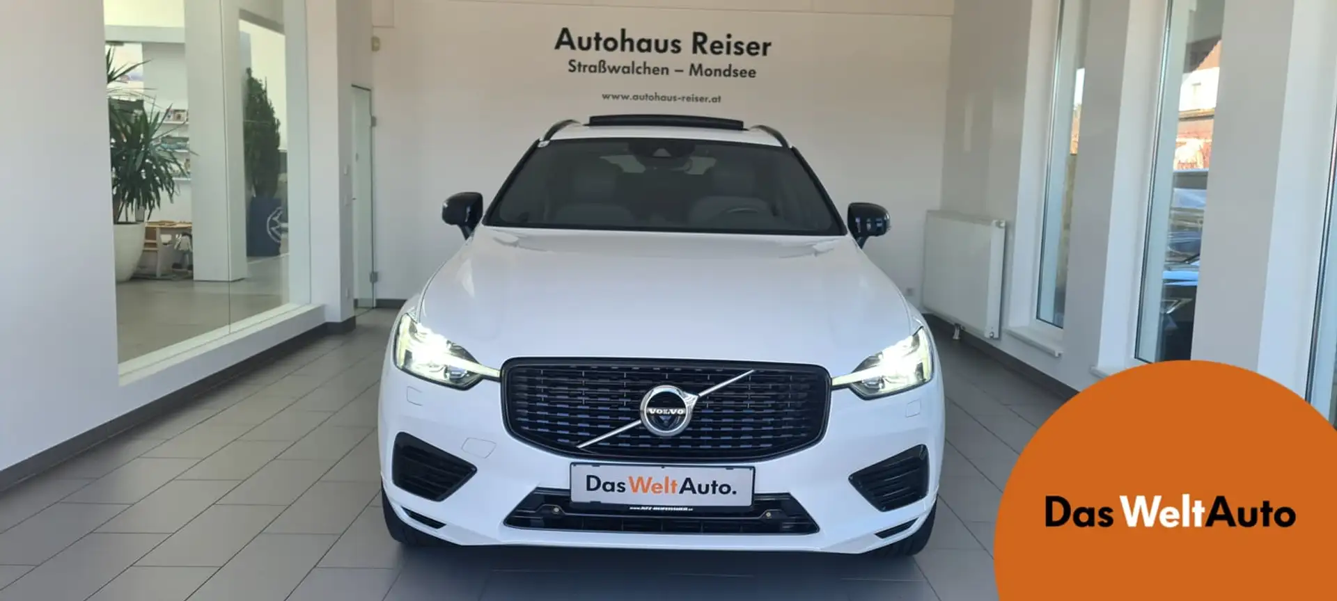 Volvo XC60 T6 AWD Recharge PHEV R-Design Geartronic Bianco - 1