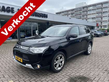 Mitsubishi Outlander 2.0 Intense+ Lmv Pdc Acamea Cruise Navi Clima Nap