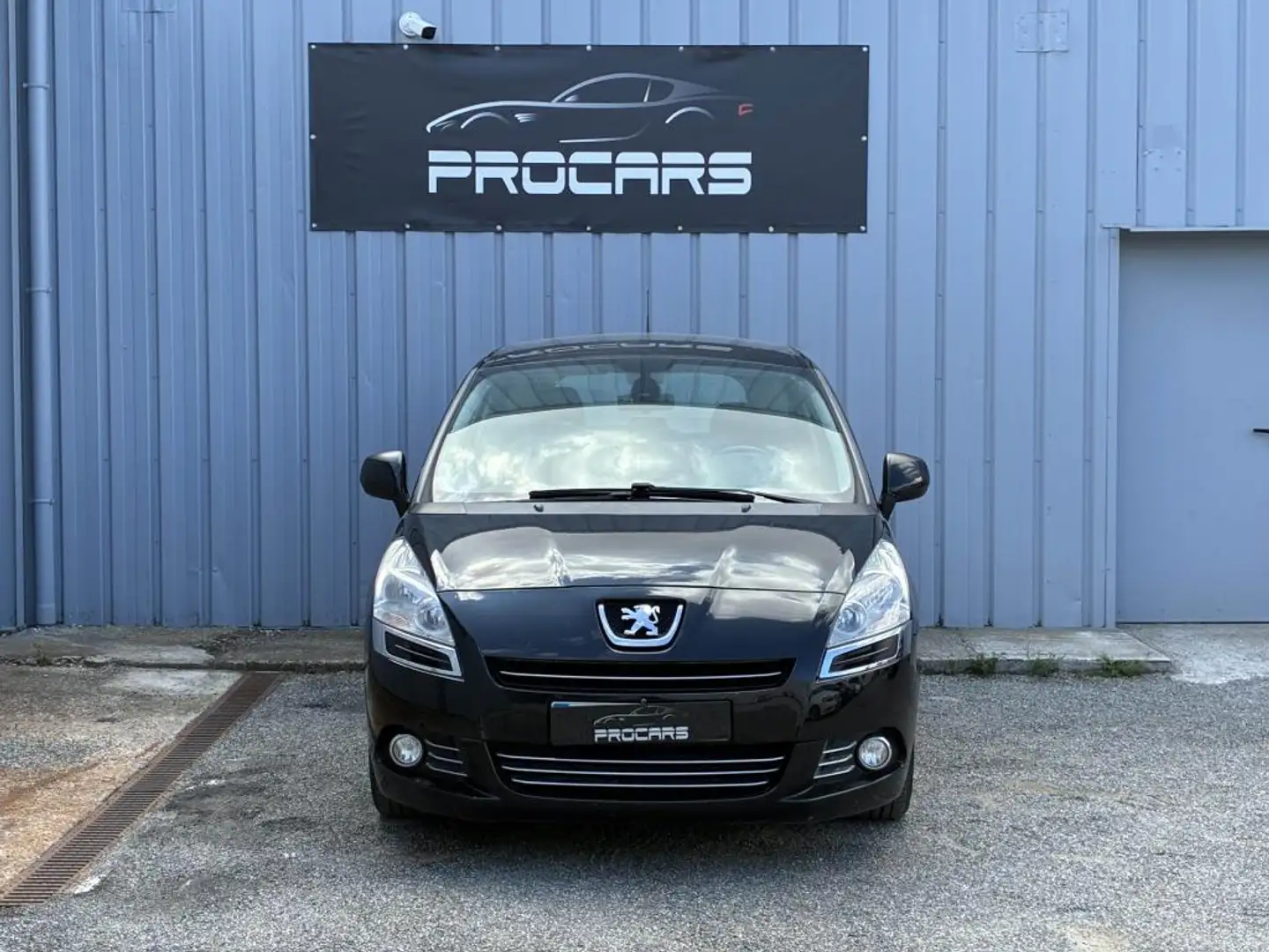 Peugeot 5008 1.6 HDi FAP 112 CH BV MP6 Family Zwart - 2