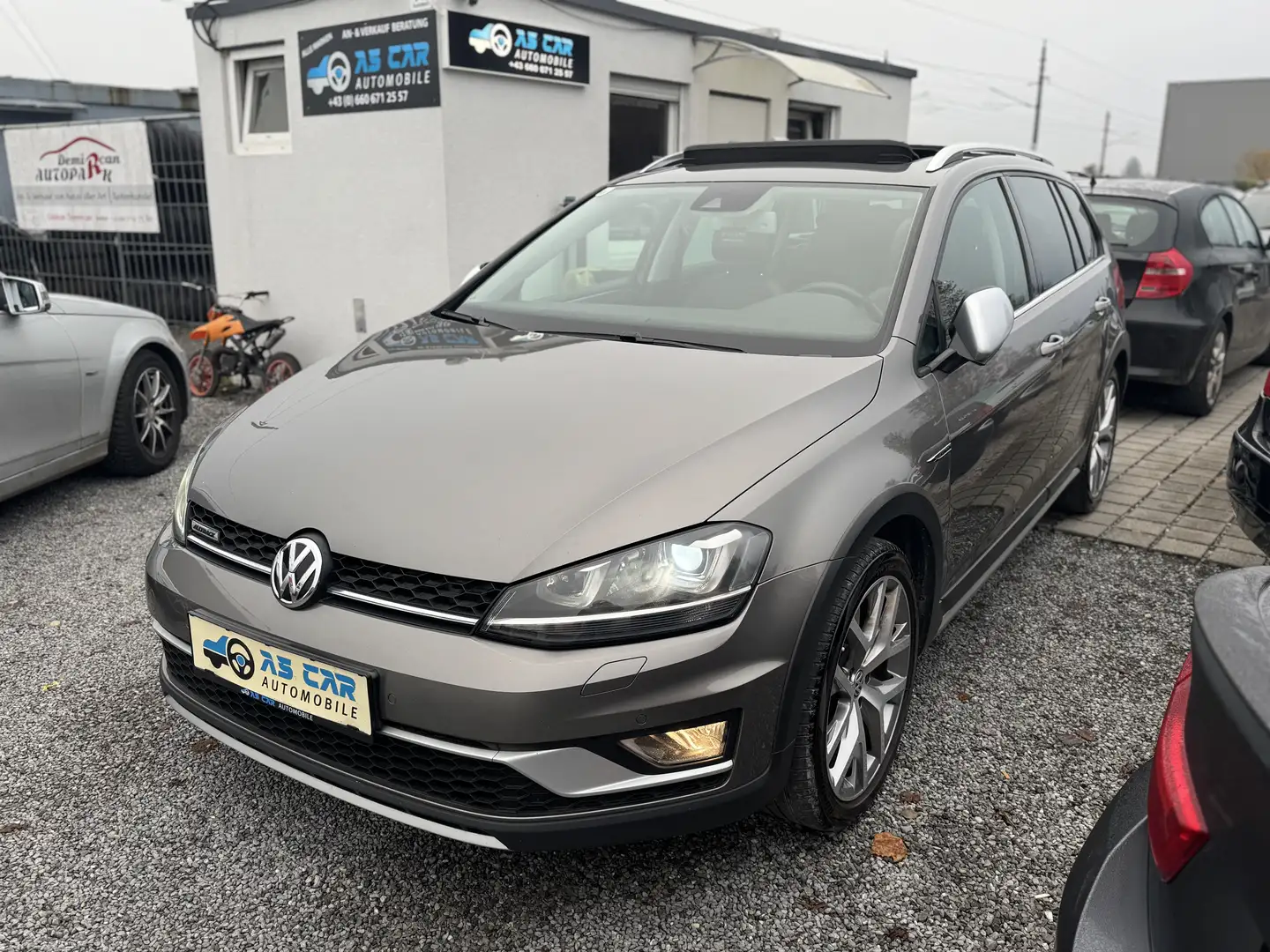 Volkswagen Golf Variant Basis BMT 4Motion Alltrack Grau - 1