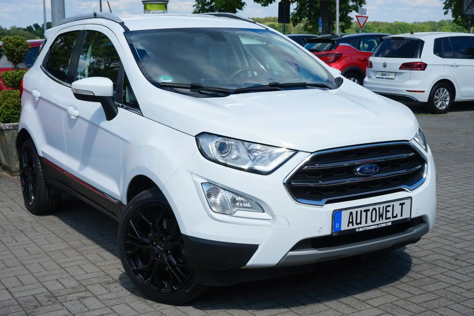 Ford EcoSport 1,0 EcoBoost 92kW Titanium Automatik Weiß - 1