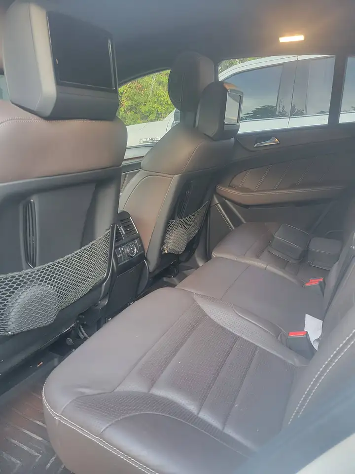 Mercedes-Benz GLE снимка Mercedes-Benz GLE
