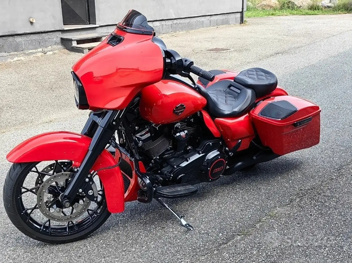 Harley-Davidson Street Glide special Oranžová - 1