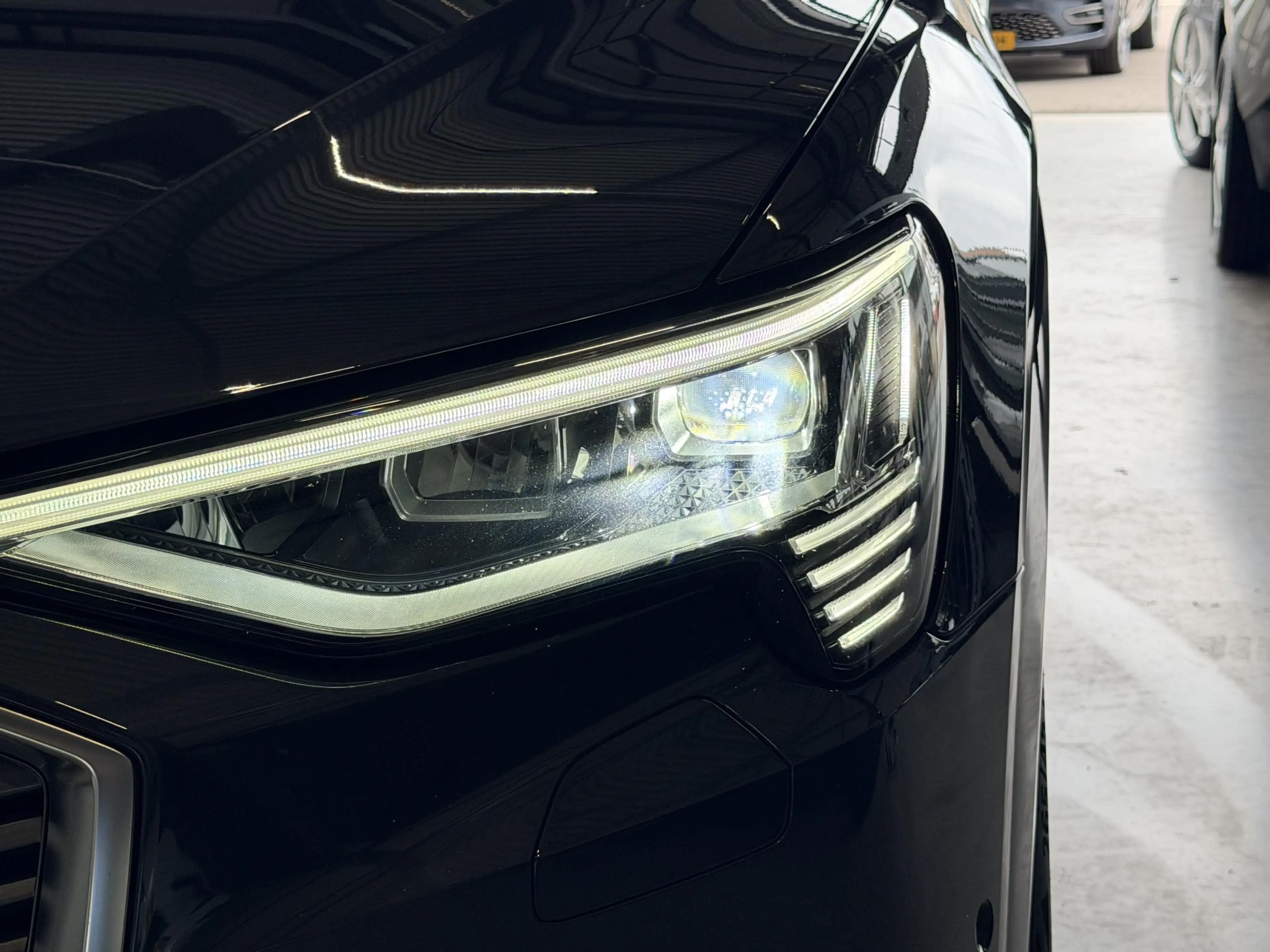 Audi e-tron 50 quattro Business edition Plus 71 kWh SoH 93,8% — photo 14