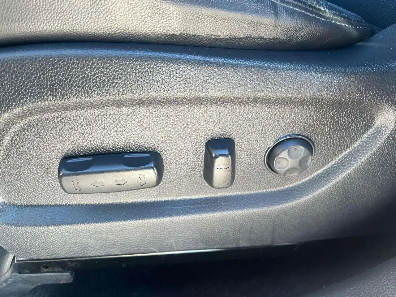 Hyundai SANTA FE снимка Hyundai SANTA FE
