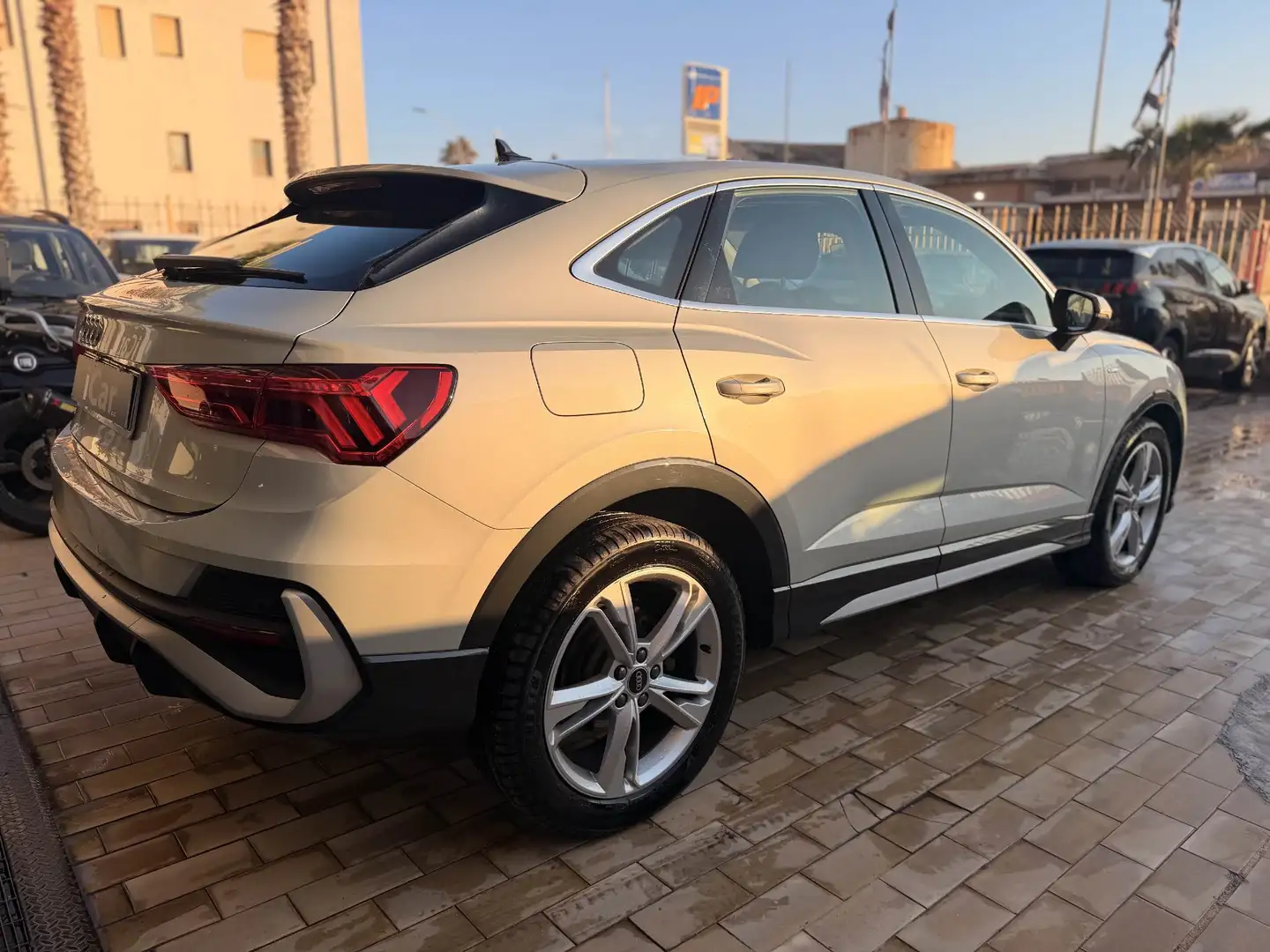 Audi Q3 SPORTBACK 35 2.0 TDI S LINE EDITION S-TRONIC - foto 4