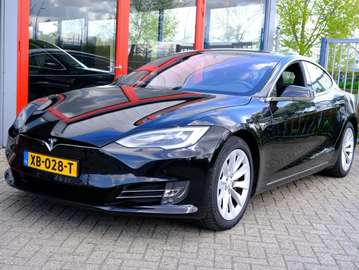 Model S 75D Base