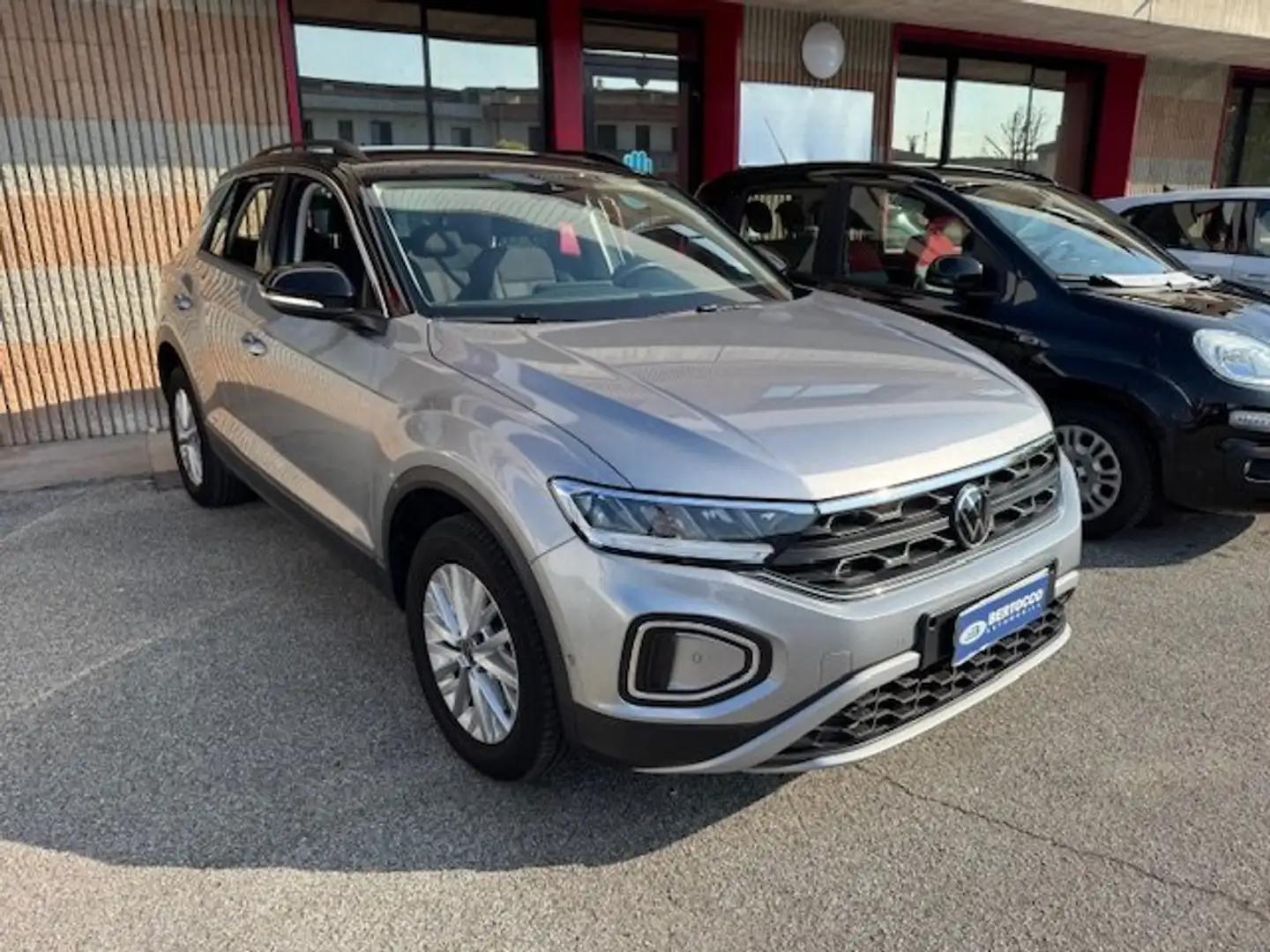 Volkswagen T-Roc 2.0 tdi 115cv Gris - 1