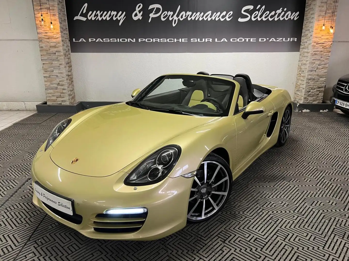Porsche Boxster type 981 2,7 265ch - Flat 6 - PTS Lime Gold - 53000km - Options+++ Beige - 1