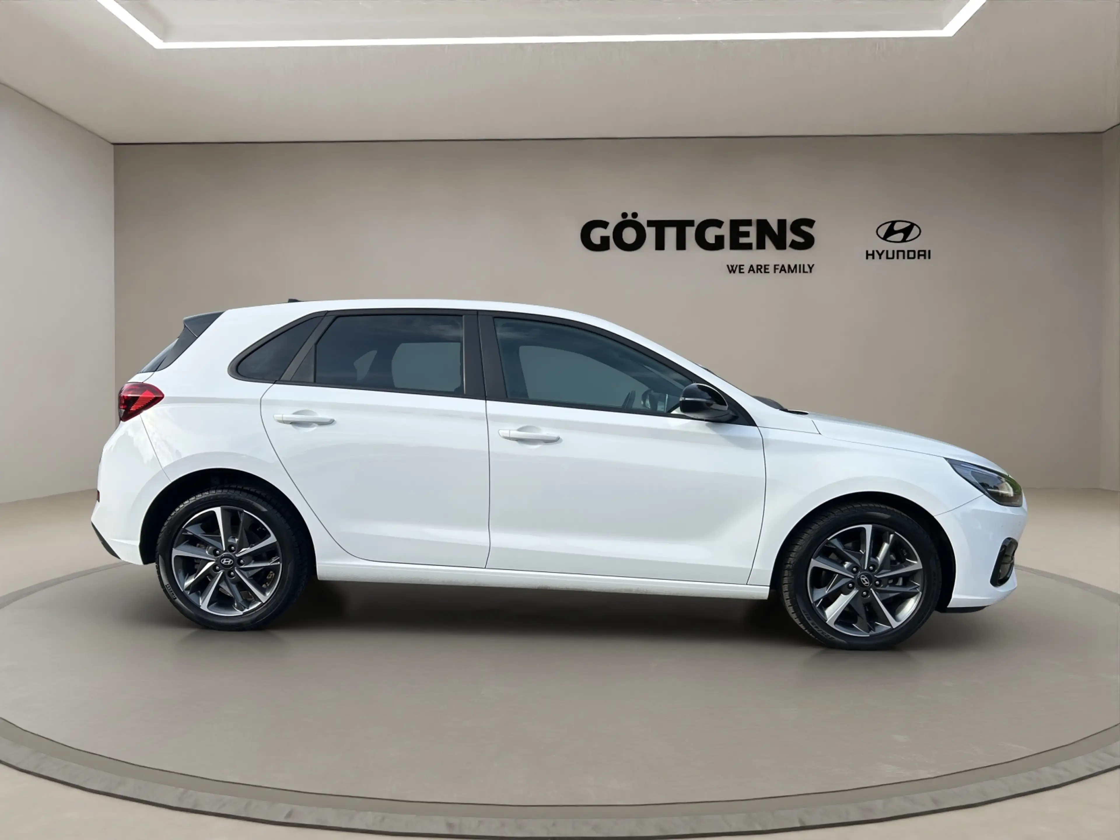 Hyundai i30 1.5 T-GDI 48V 7-DCT Advantage 17LM GJR LED NAVI — photo 5
