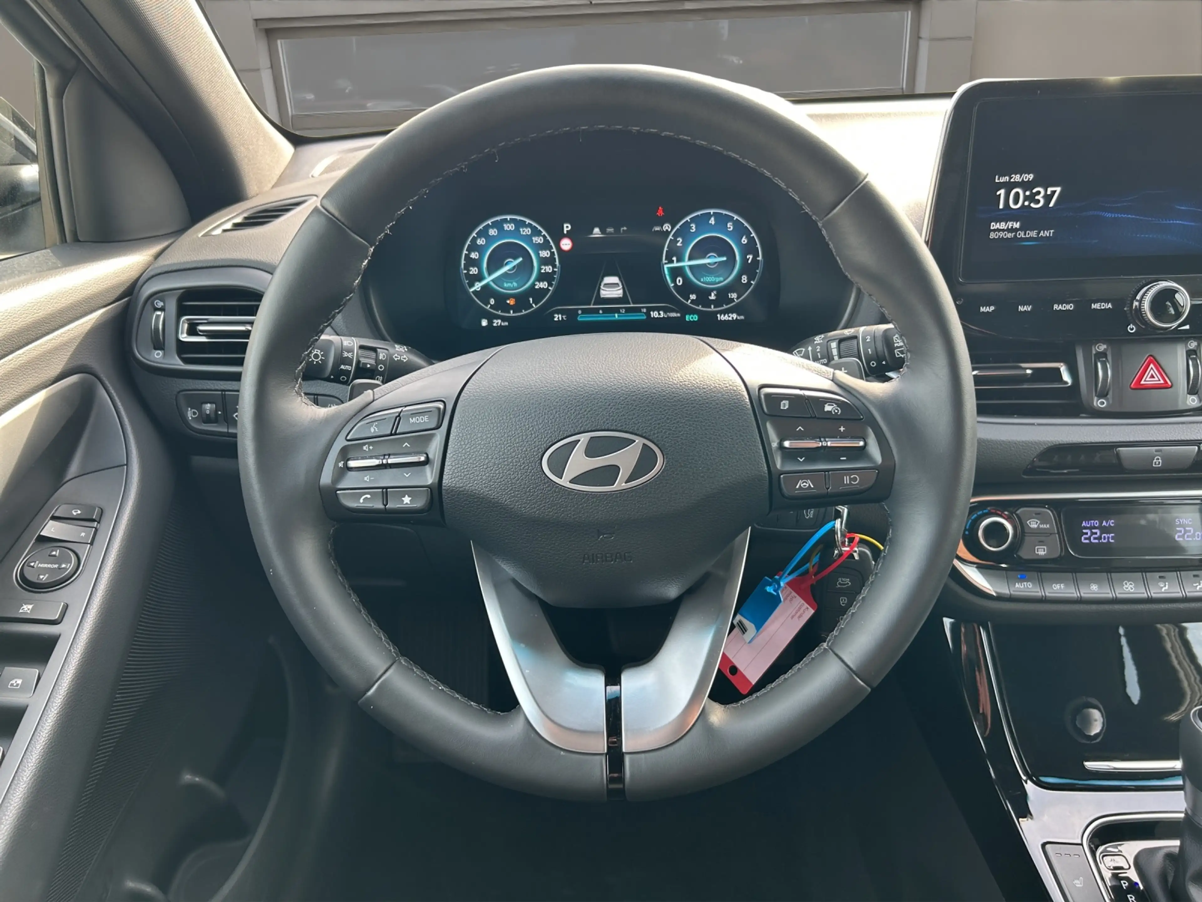 Hyundai i30 1.5 T-GDI 48V 7-DCT Advantage 17LM GJR LED NAVI — photo 9