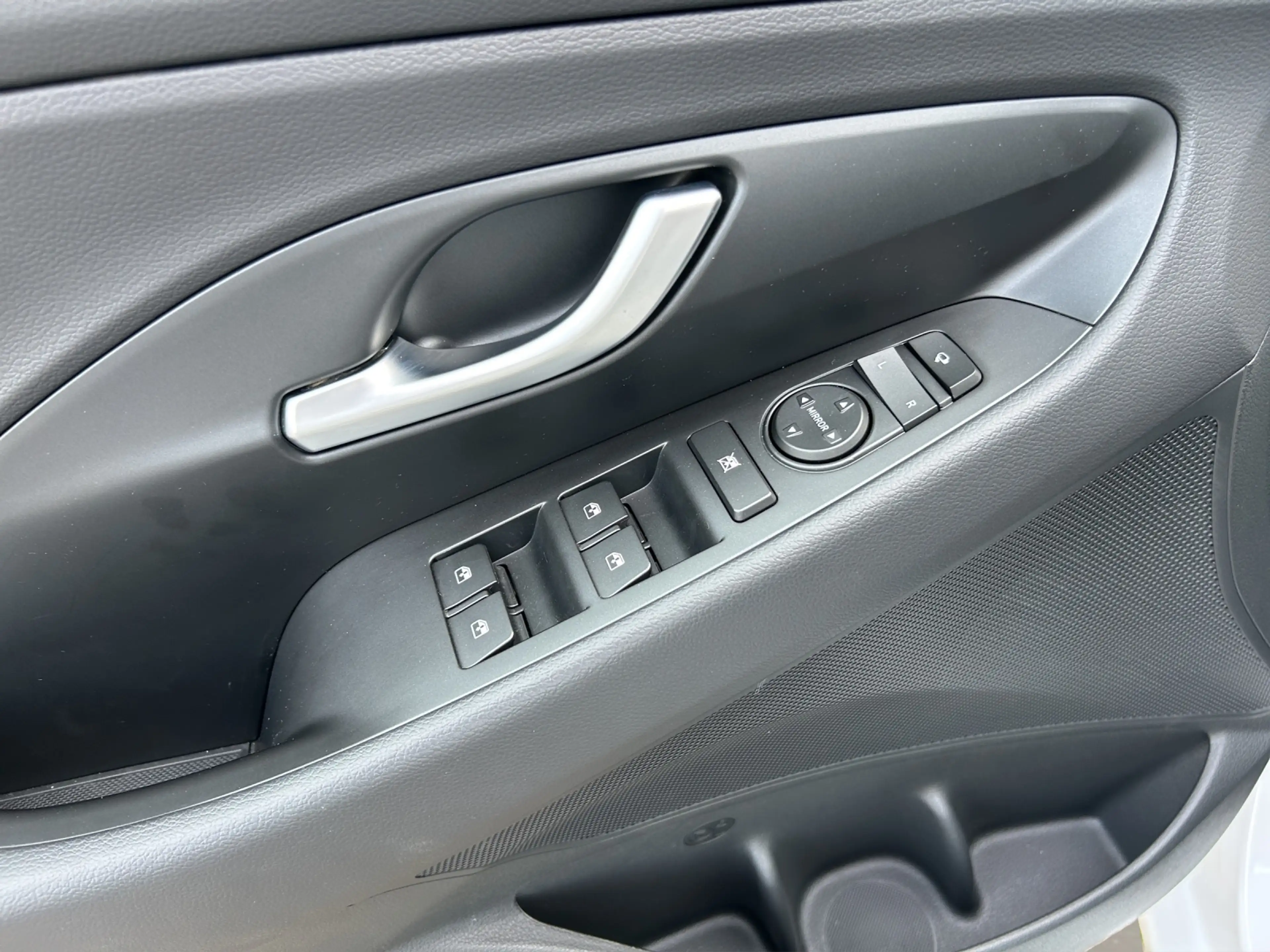 Hyundai i30 1.5 T-GDI 48V 7-DCT Advantage 17LM GJR LED NAVI — photo 11
