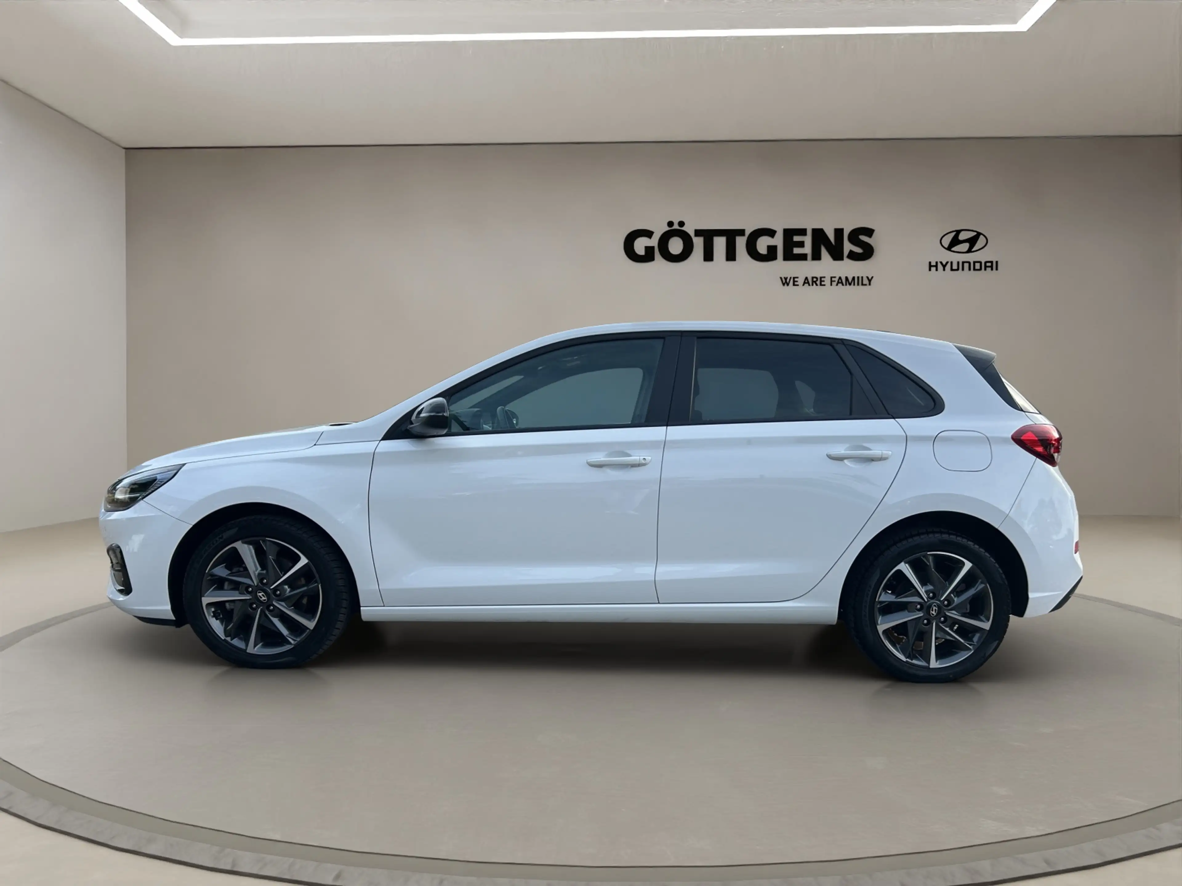 Hyundai i30 1.5 T-GDI 48V 7-DCT Advantage 17LM GJR LED NAVI — photo 2