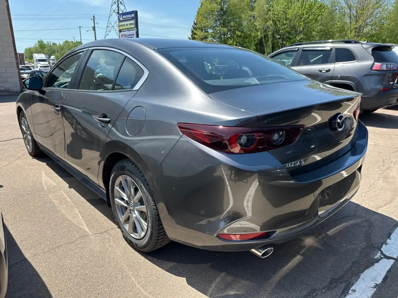 Mazda 3 снимка Mazda 3