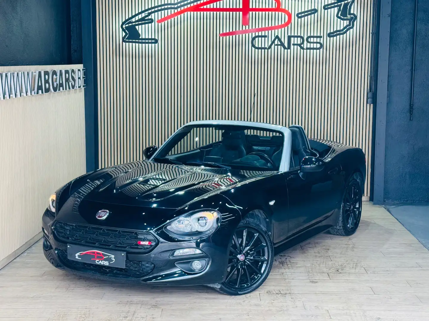 Fiat 124 Spider 1.4 MultiAir * GARANTIE 12 MOIS * 1ER PROP * Noir - 2