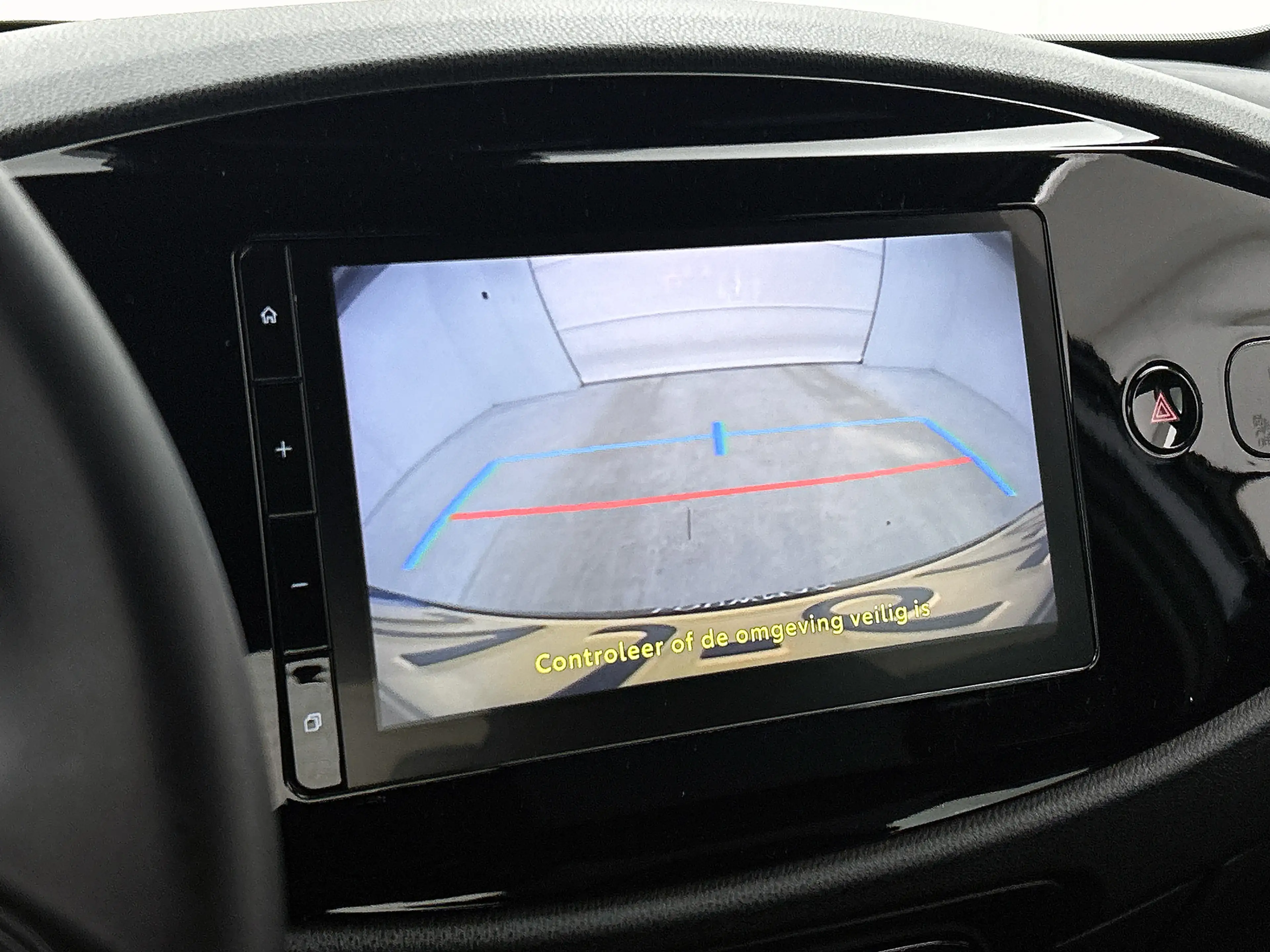 Toyota Aygo X Hybrid 115 play — photo 8
