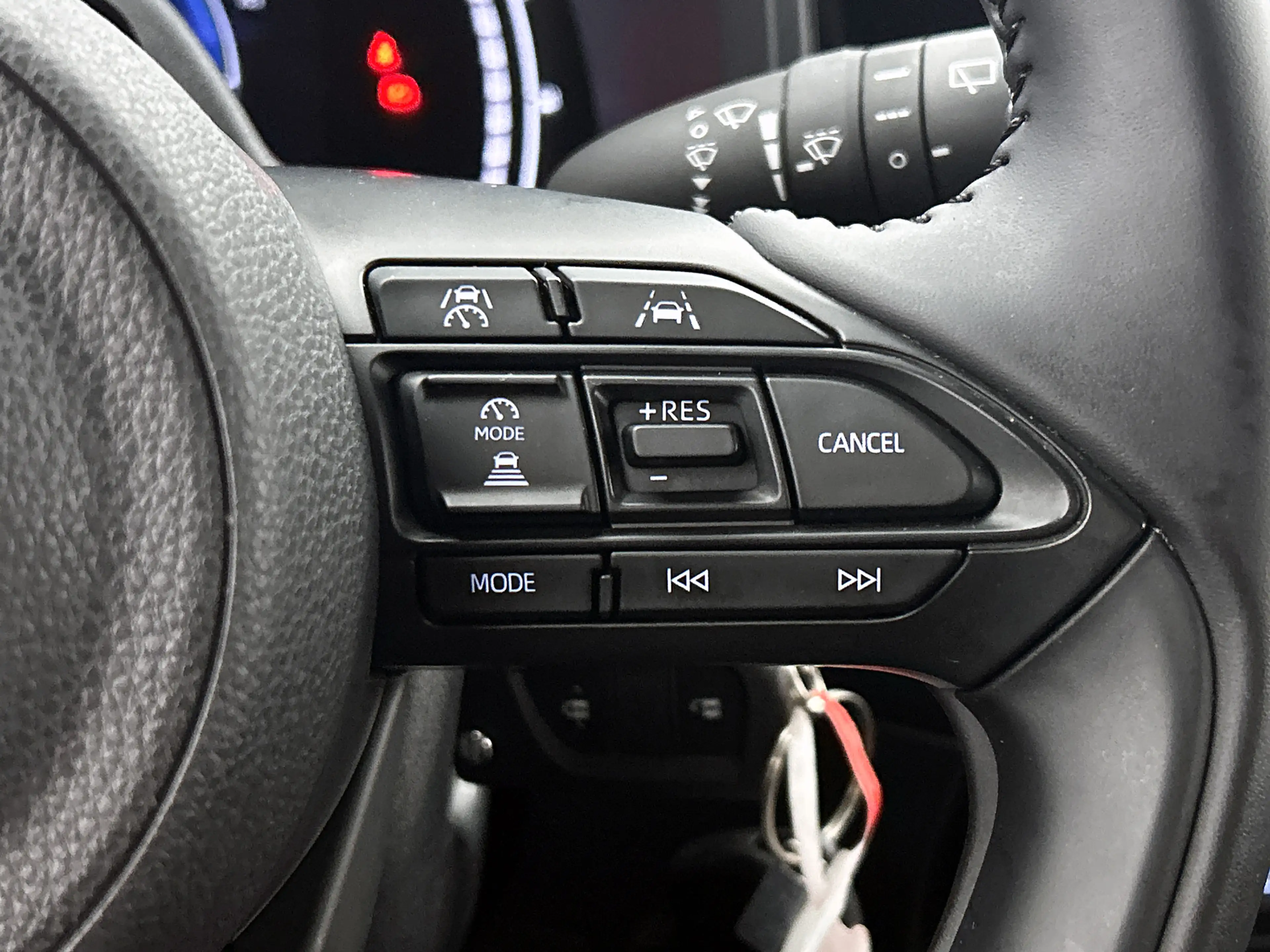 Toyota Aygo X Hybrid 115 play — photo 14