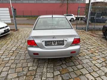 Lancer 1.6 Limousine Klima
