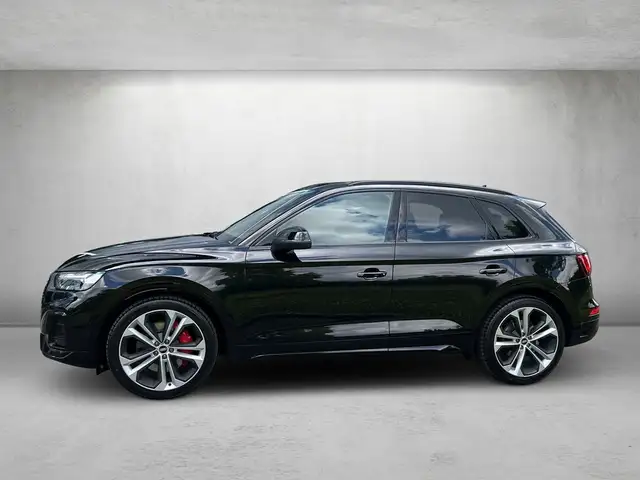 Audi SQ5 view 2