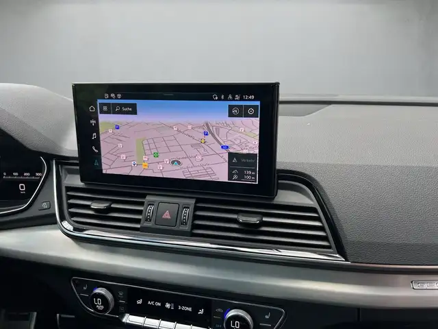 Audi SQ5 view 10