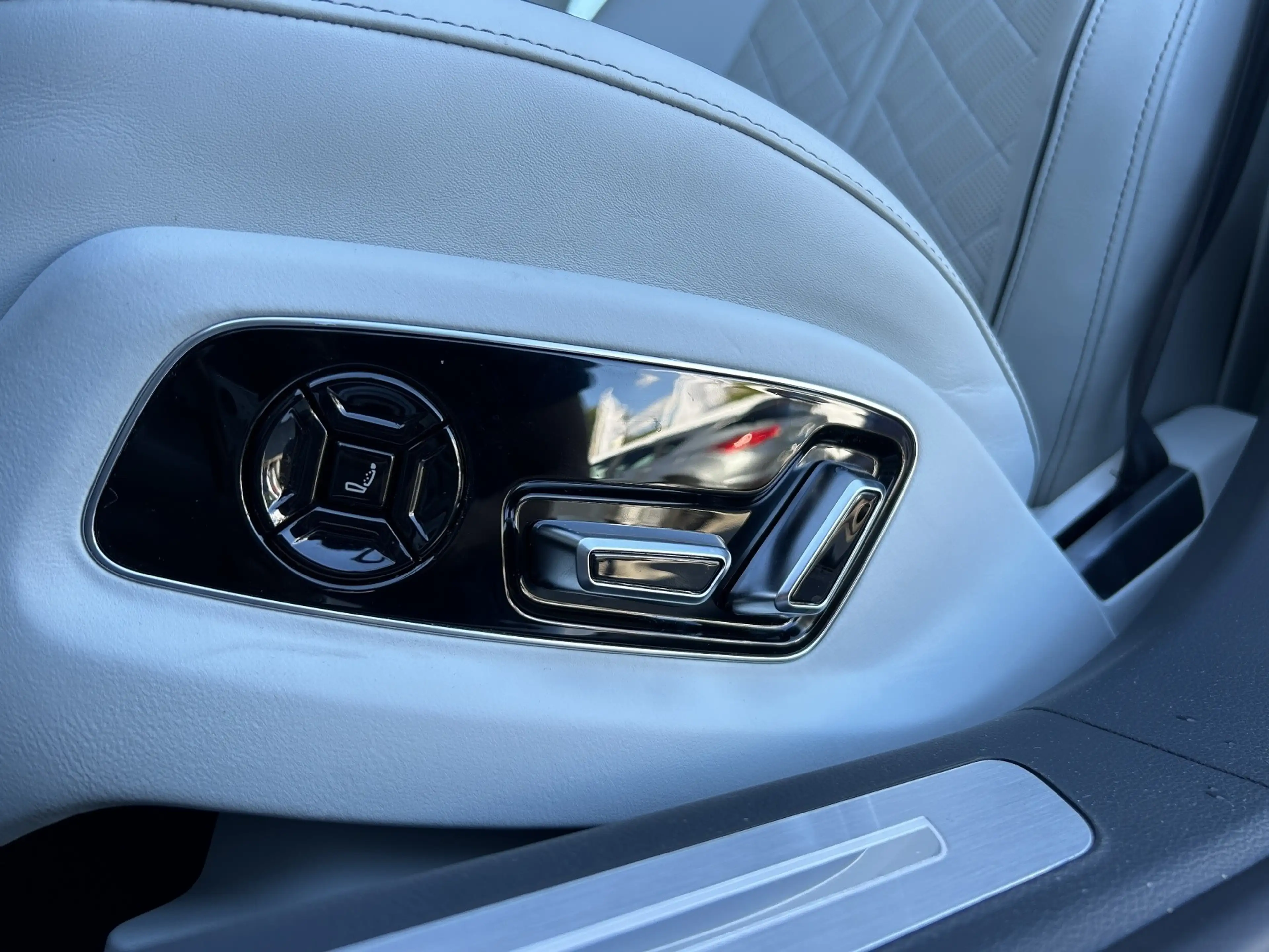 Audi S8 4.0 TFSI / B&O / 360° / Massage / Standhzg — photo 12