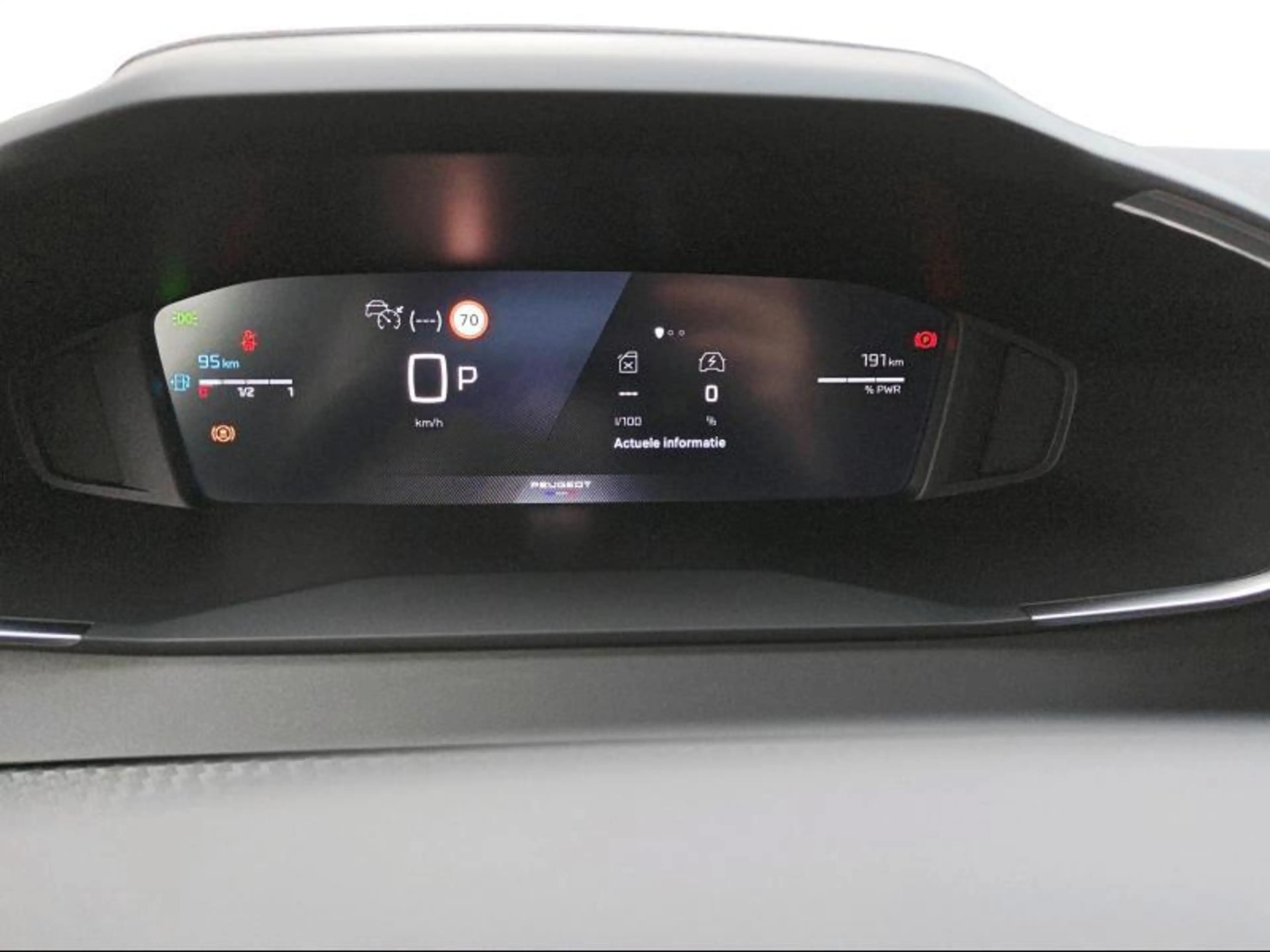 Peugeot 2008 ALLURE 110PK MHEV e-DCS6 — photo 12