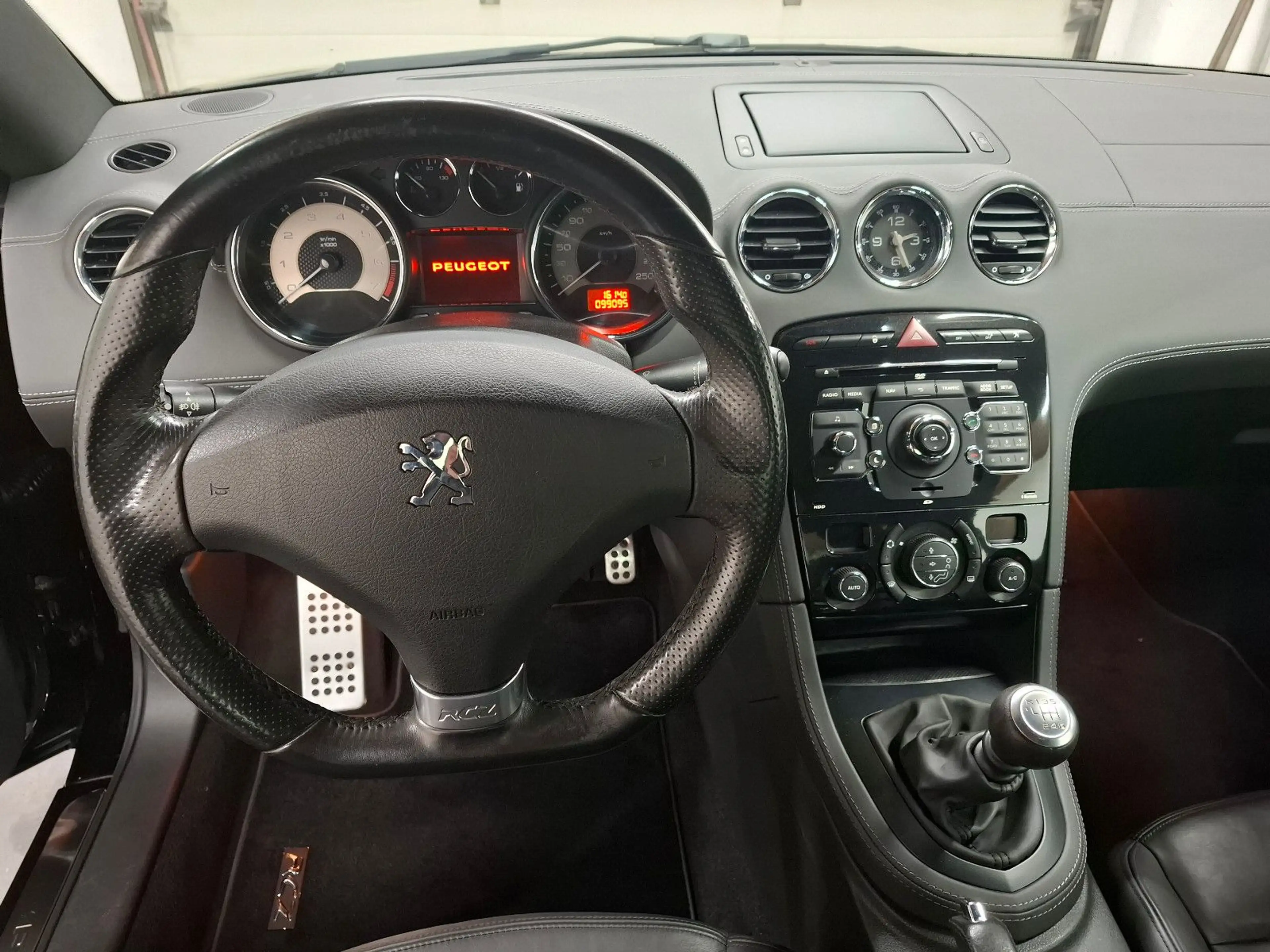 Peugeot RCZ Peugeot RCZ!Xenon!Leder!19Zoll!Navi!Sitzheizung! — photo 7