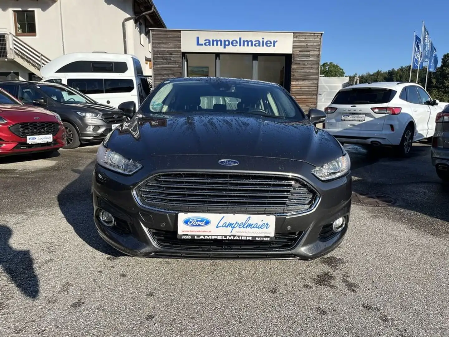 Ford Mondeo Titanium Grau - 2