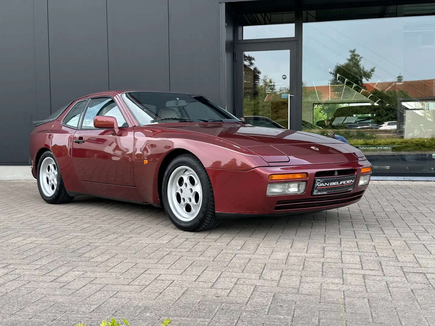 Porsche 944 944 Turbo - 2