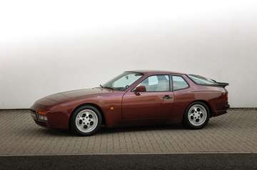 944 Turbo