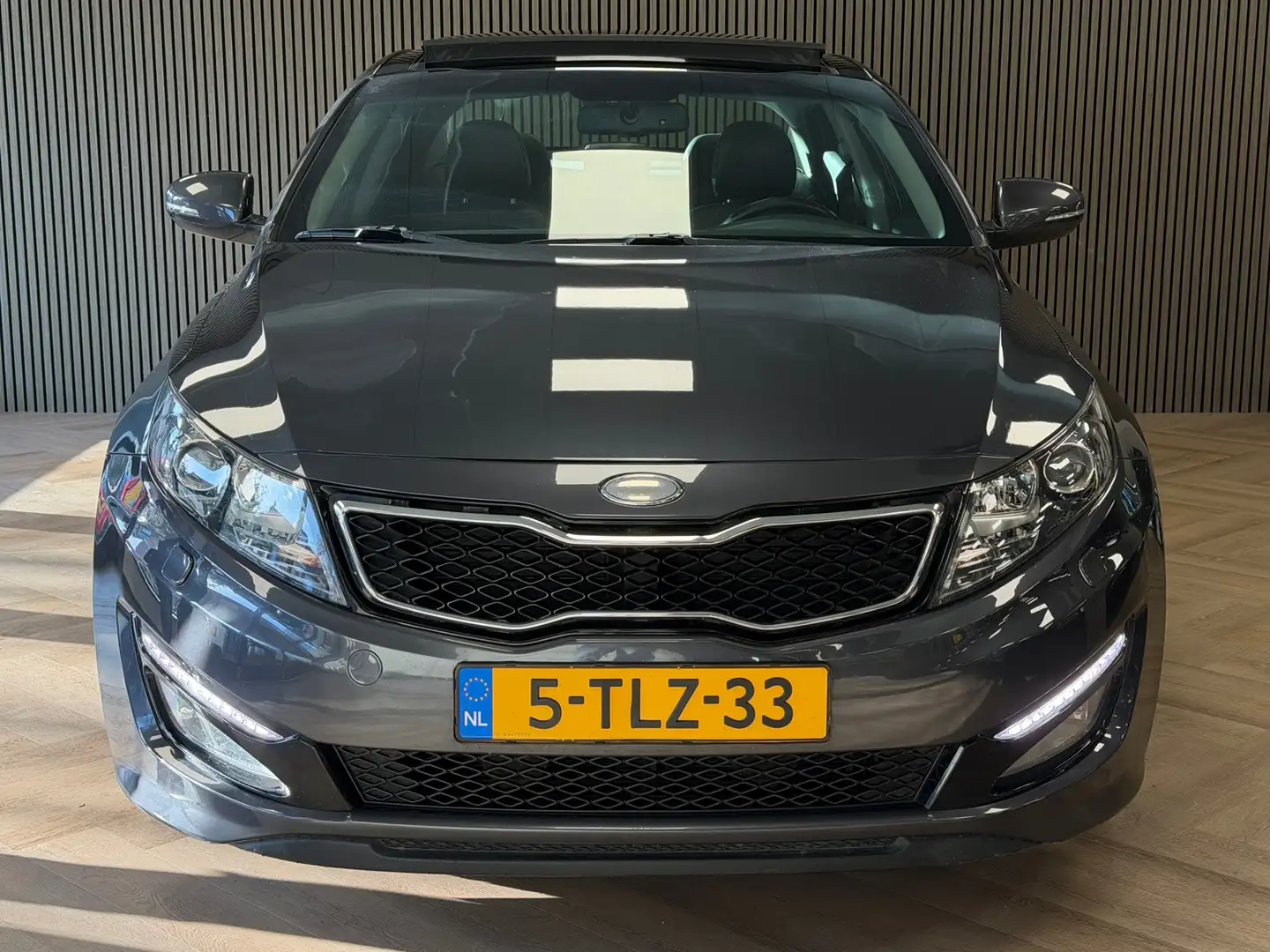 Kia Optima 2.0 CVVT Hybrid Super Pack AUT PANORAMADAK NAVIGAT Grau - 2