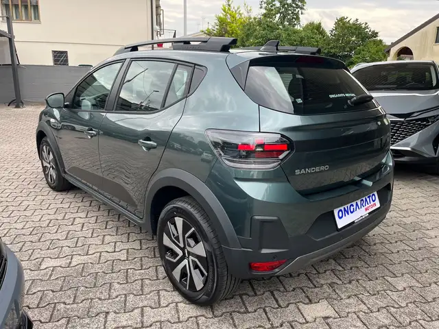 Dacia Sandero view 5