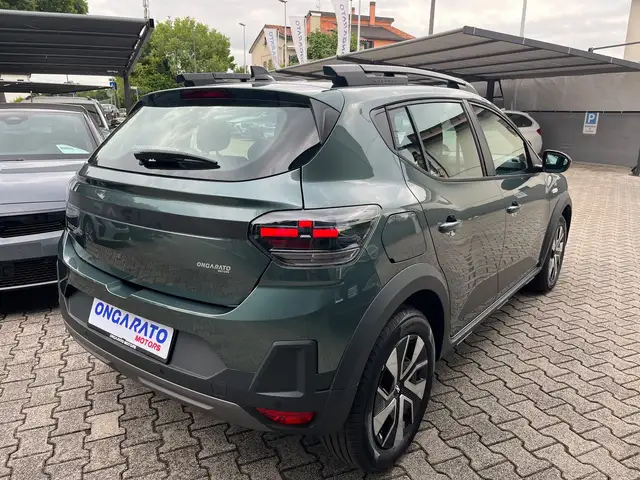 Dacia Sandero view 3