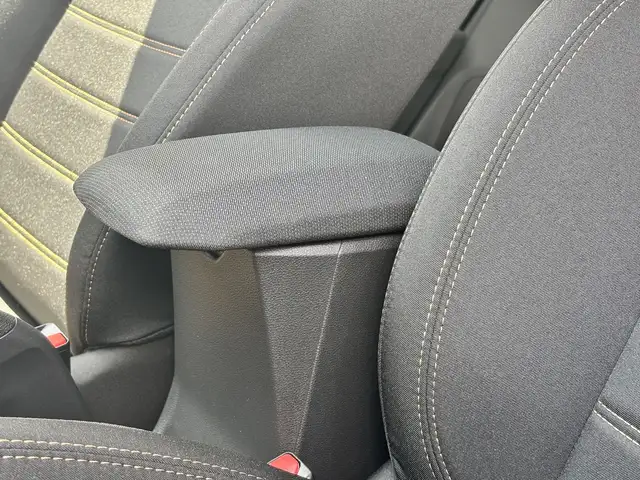 Dacia Sandero view 13