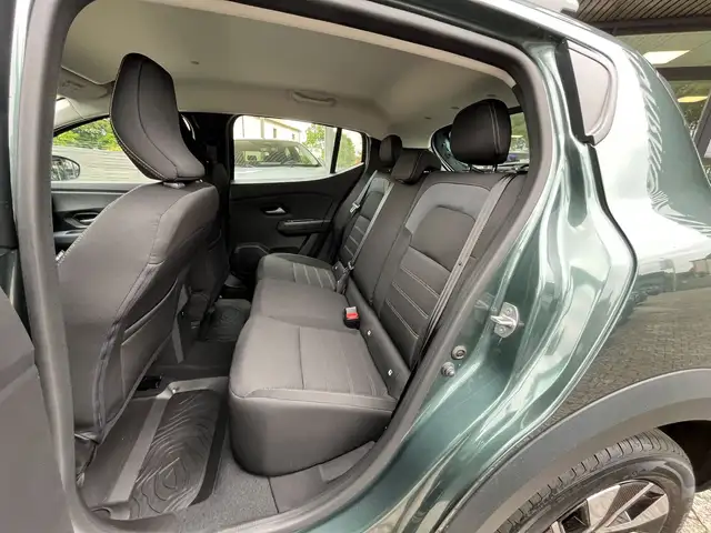 Dacia Sandero view 6