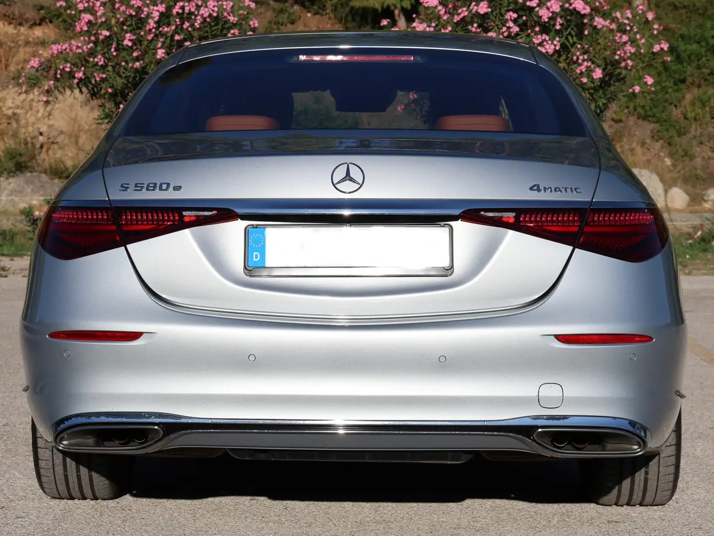 Mercedes-Benz S 580 S 580e 4Matic 9G-TRONIC Silber - 2