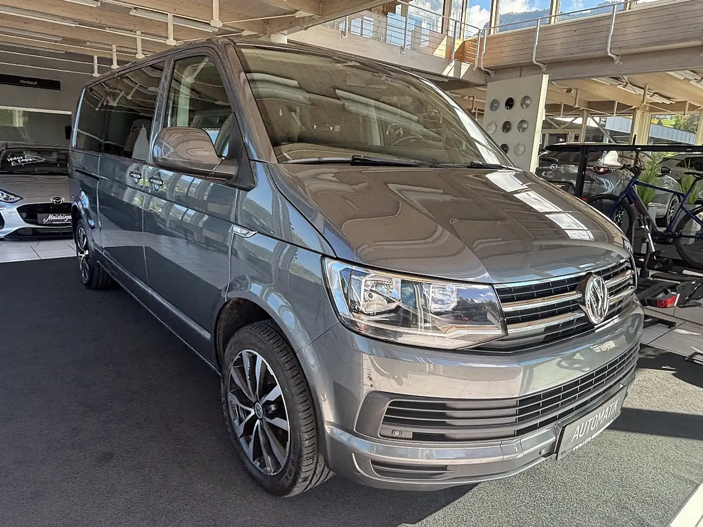 Volkswagen Sonstige Caravelle LR Comfortline 2,0 BMT TDI DSG Grau - 2