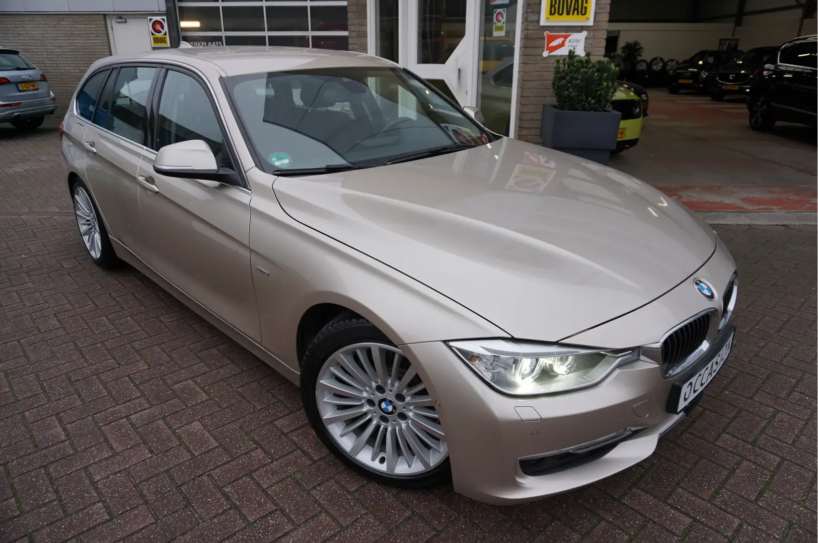 BMW 328 3-serie Touring 328I Luxury Line Automaat Grijs - 1