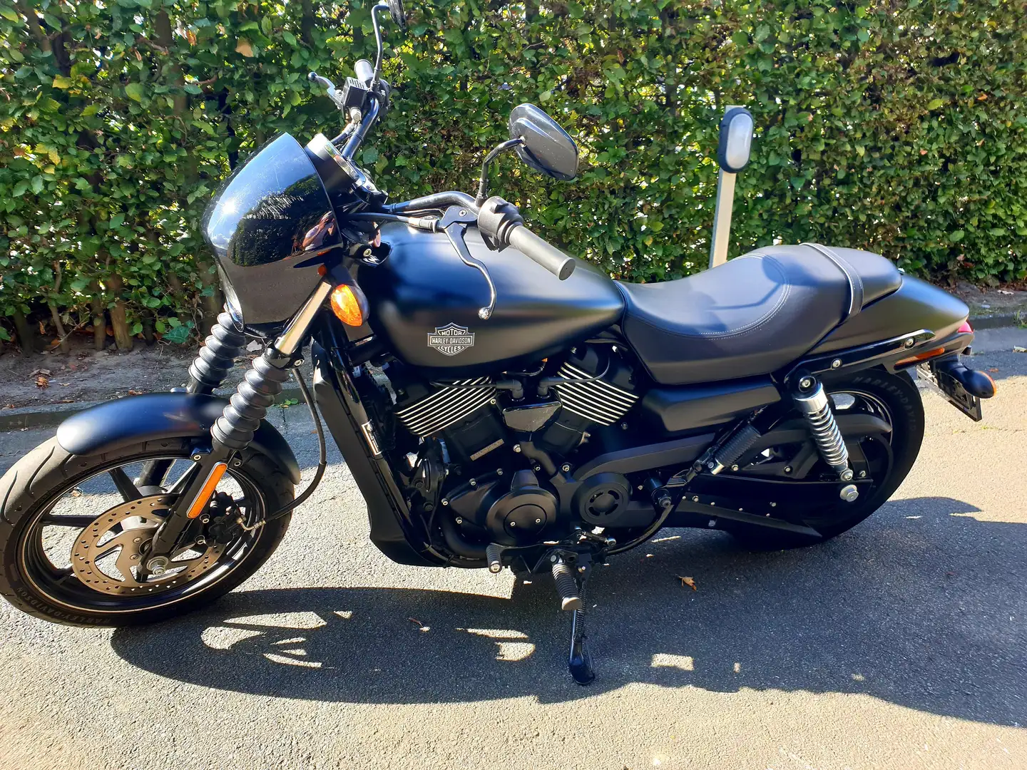 Harley-Davidson Street 750 Zwart - 1