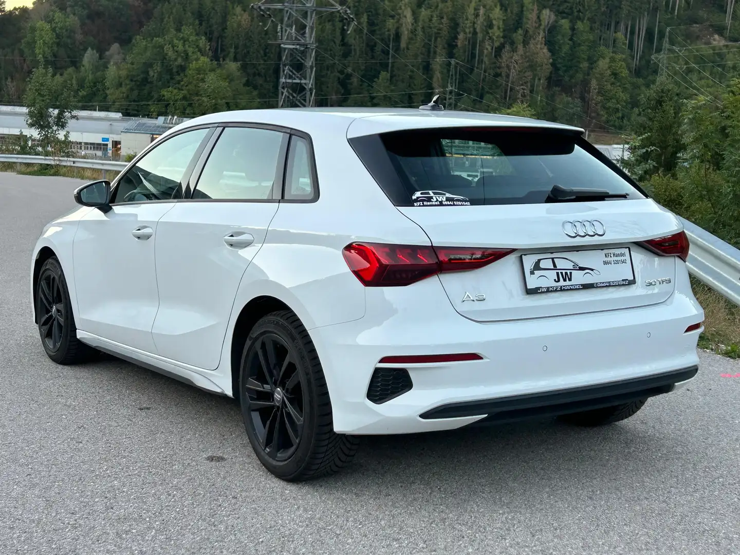 Audi A3 1.Besitz, *3 Jahre Garantie möglich* Weiß - 2