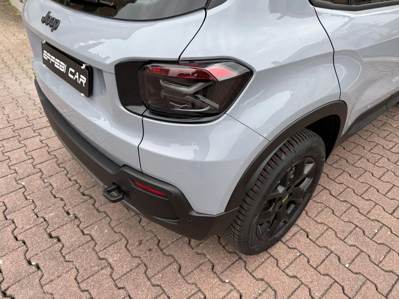 Jeep Avenger 1.2 turbo e-hybrid mhev Upland 4xe 145cv edct6 11