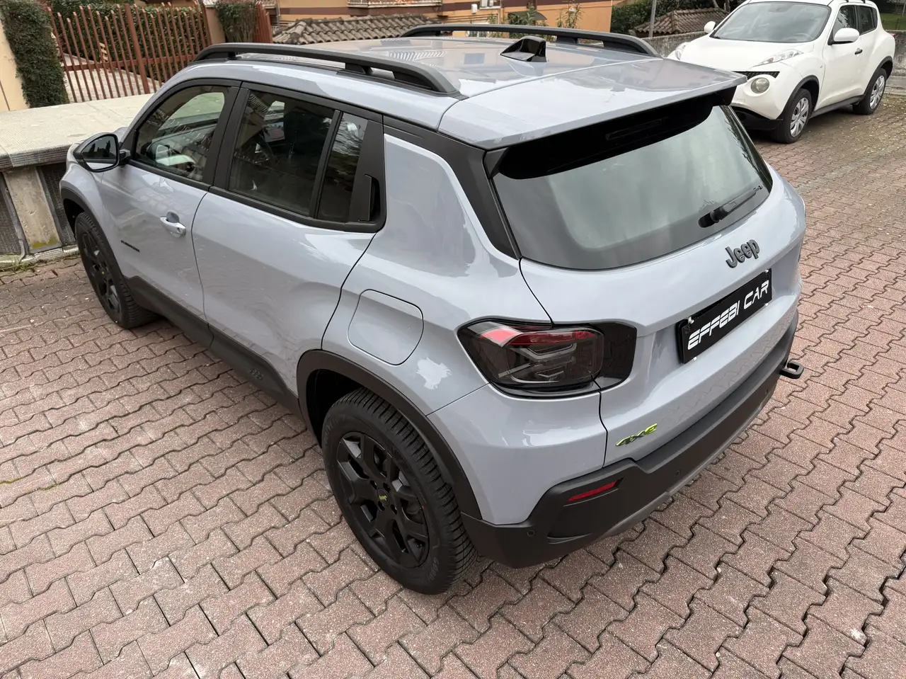 Jeep Avenger 1.2 turbo e-hybrid mhev Upland 4xe 145cv edct6 7