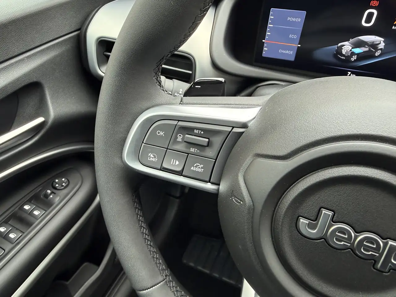 Jeep Avenger 1.2 turbo e-hybrid mhev Upland 4xe 145cv edct6 32