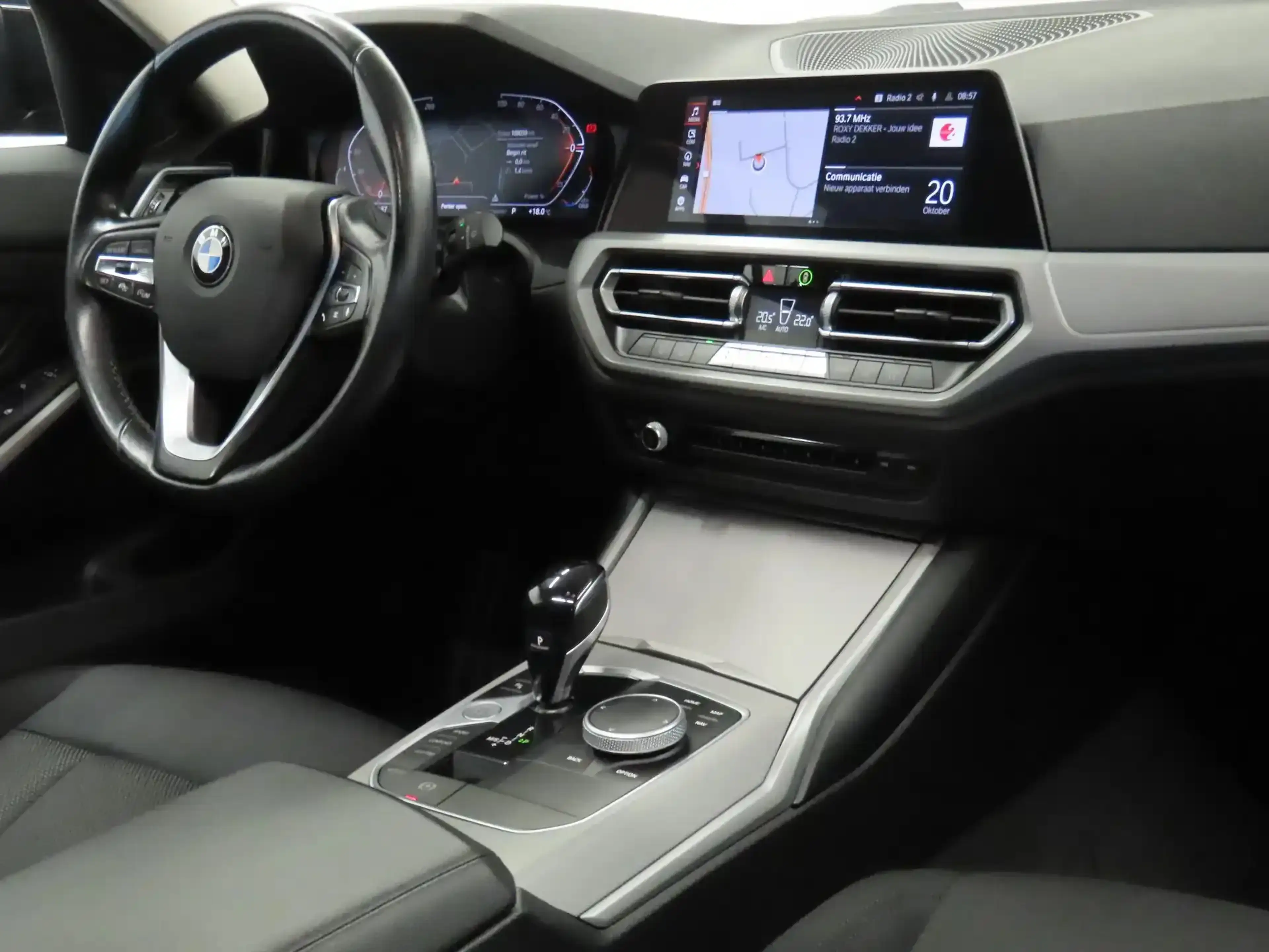 BMW 316 dA Touring G21 TOIT PANO-LED-NAVI-DIGITAL-PARKING — photo 8