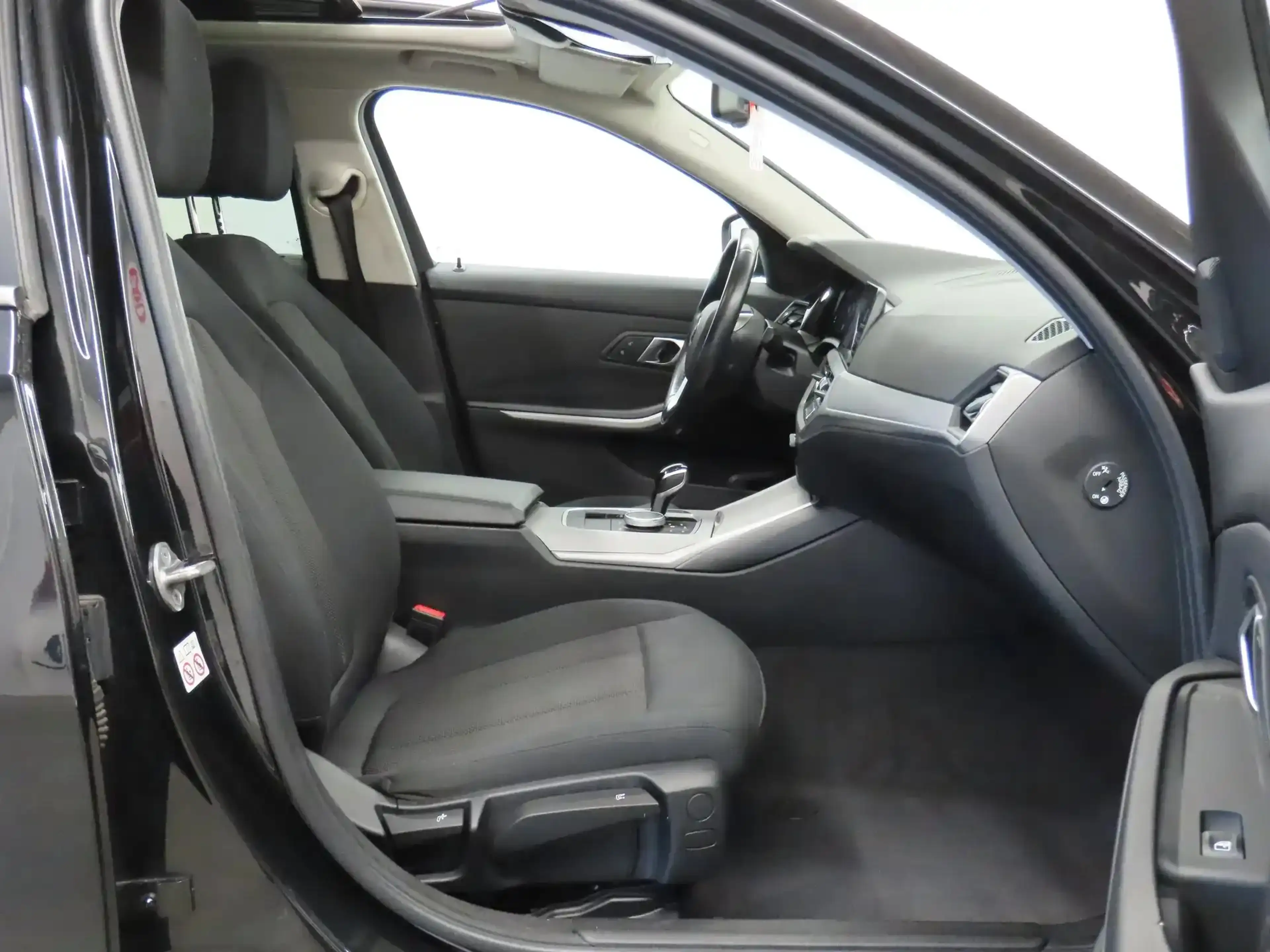 BMW 316 dA Touring G21 TOIT PANO-LED-NAVI-DIGITAL-PARKING — photo 5