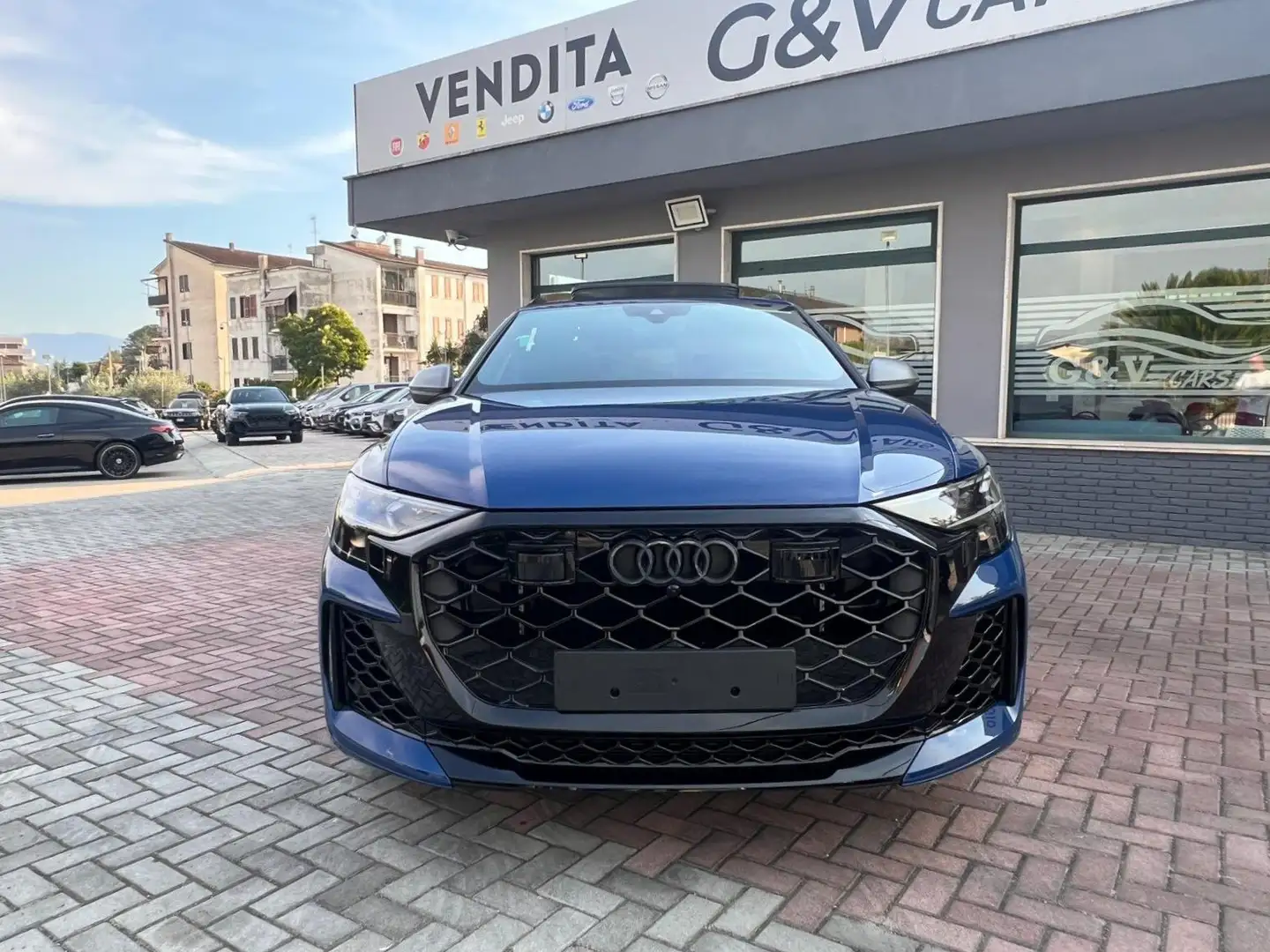 Audi RS Q8 Acconto €62.650 Noleggio con riscatto NoScoring Blu/Azzurro - 2