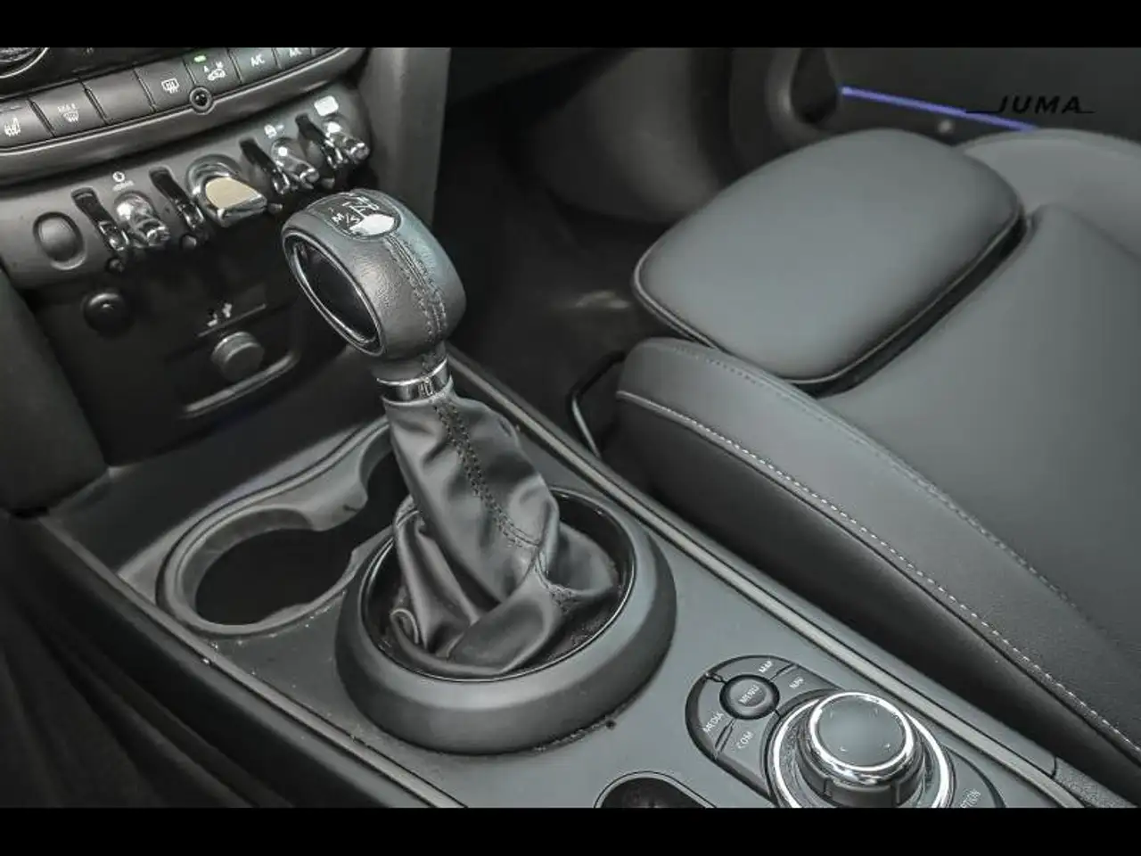 MINI Cooper SE Countryman ALL4 11