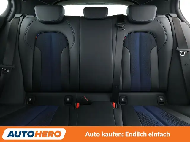 BMW 1 Series view 15